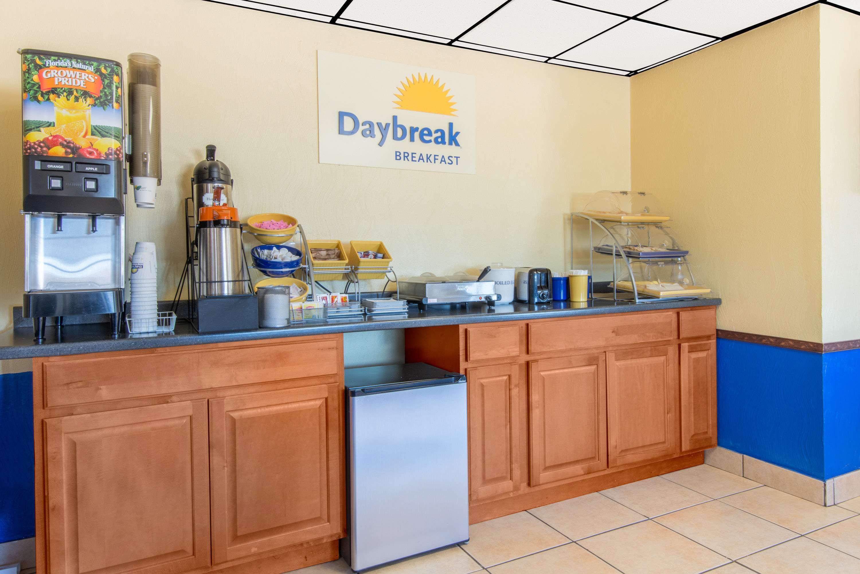 Days By Wyndham 2* Great Bend