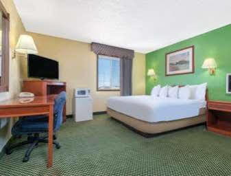 Days By Wyndham Great Bend